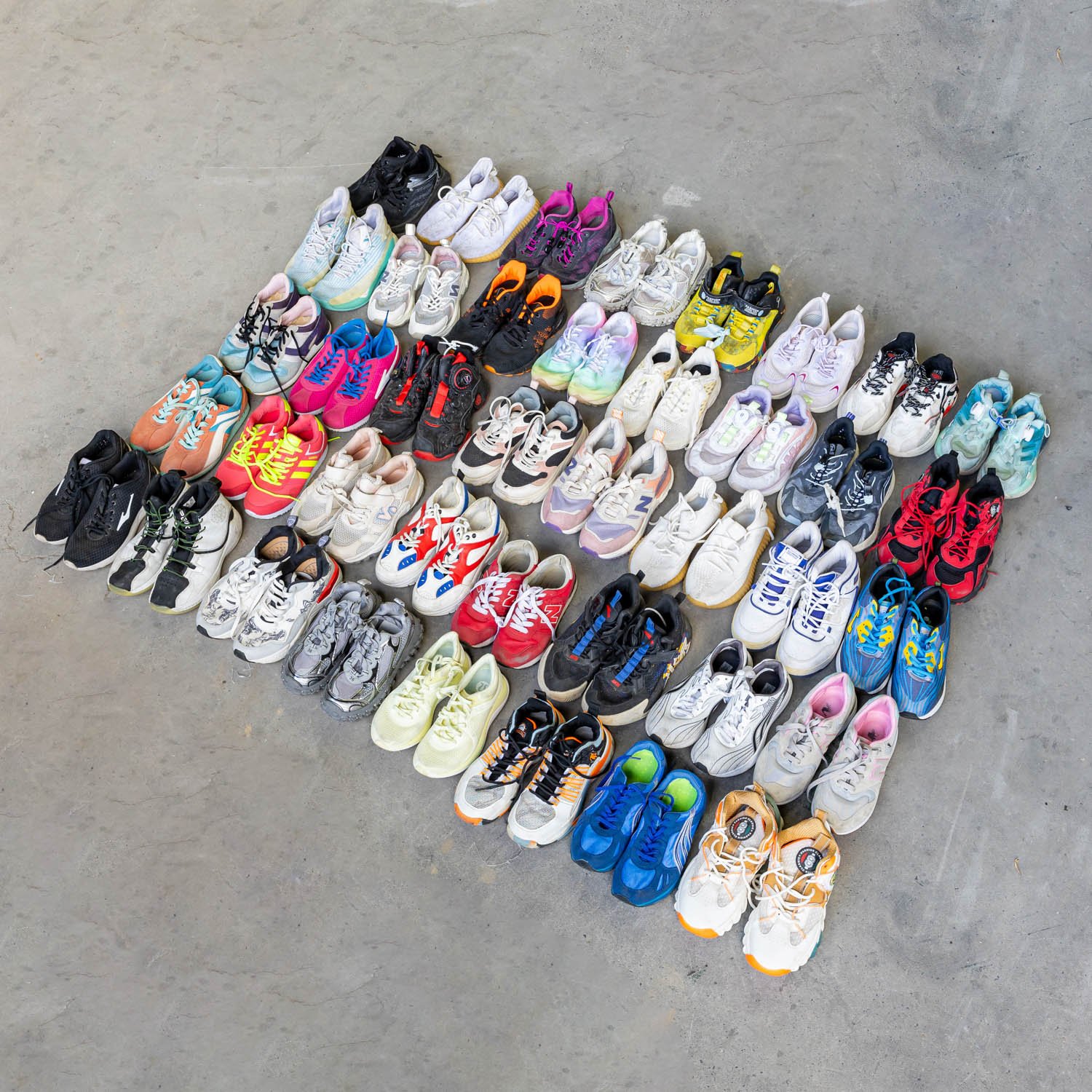 Vietnam Second Hand Shoes Low Price Women Men Sneakers Running Sports Shoes Big Size Used Basketball Shoes Stock Ukay Ukay Bales