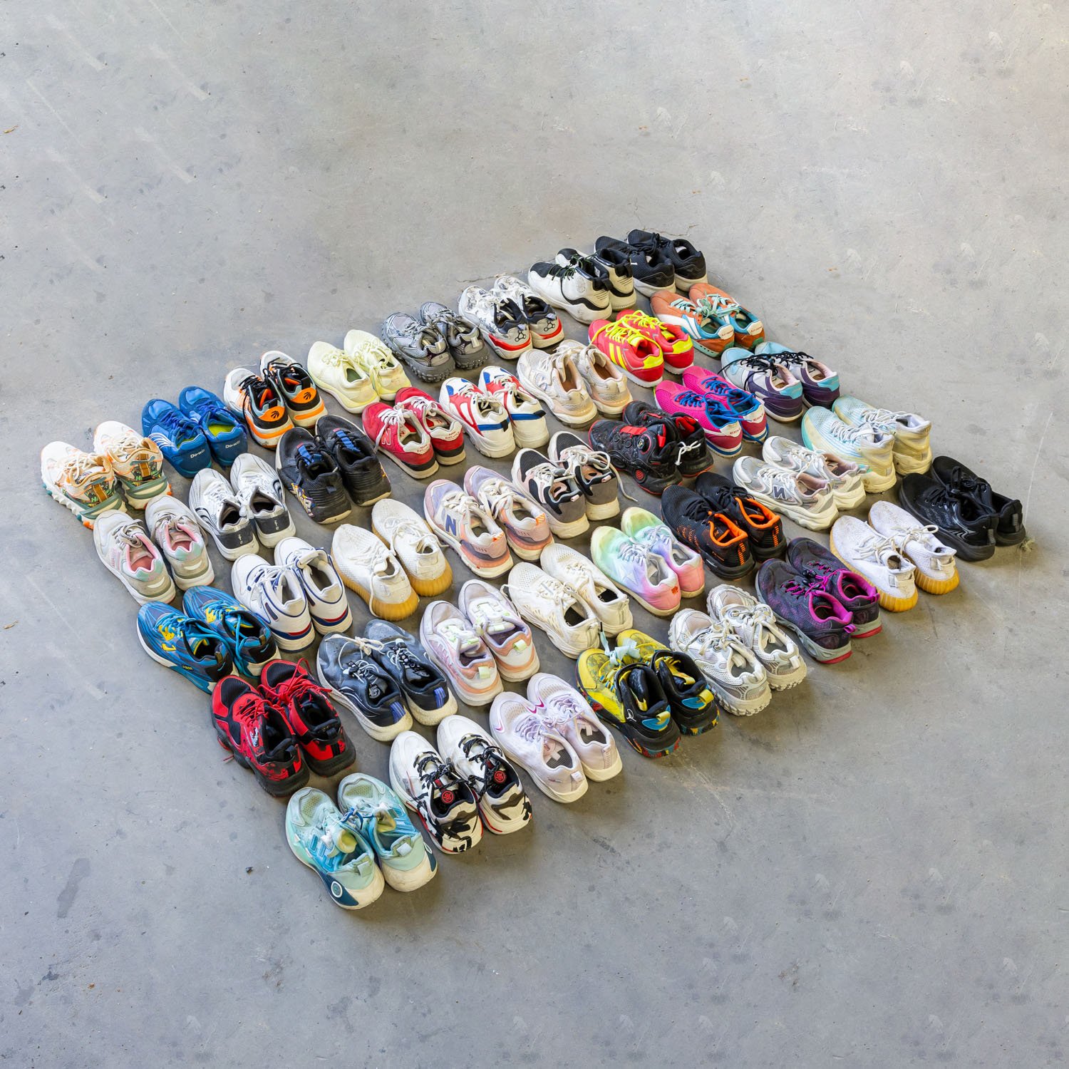 Vietnam Second Hand Shoes Low Price Women Men Sneakers Running Sports Shoes Big Size Used Basketball Shoes Stock Ukay Ukay Bales