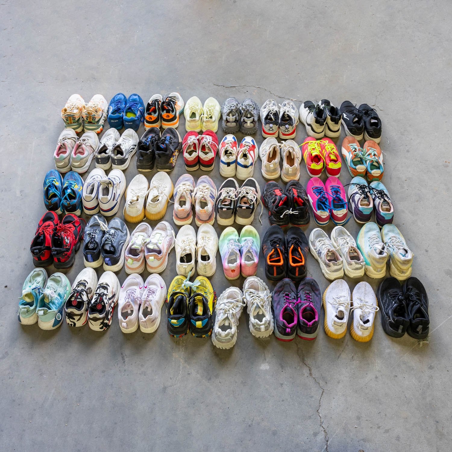 Vietnam Second Hand Shoes Low Price Women Men Sneakers Running Sports Shoes Big Size Used Basketball Shoes Stock Ukay Ukay Bales