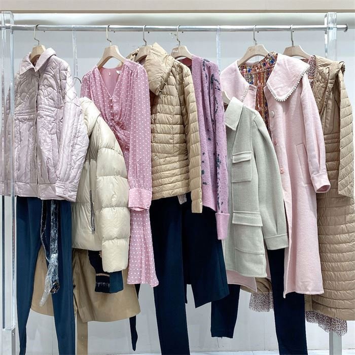 Autumn and winter discount used women's down jacket coat tail goods high-end fashion coat special clearance wholesale