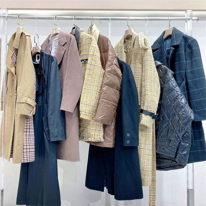 Autumn and winter discount used women's down jacket coat tail goods high-end fashion coat special clearance wholesale