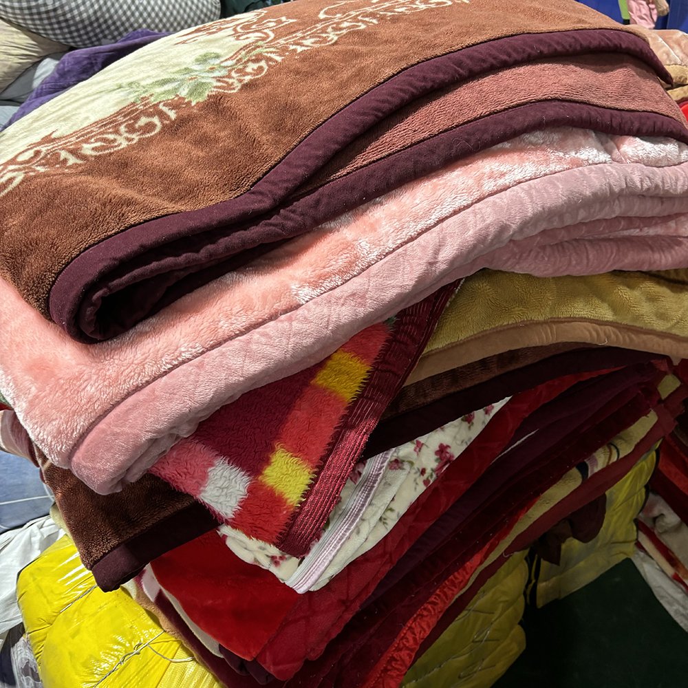Wholesale Super Soft Korean Style Used Heavy Blanket Plush Soft Warm 2 Ply Print Bed Blanket Winter Second Hand Blanket