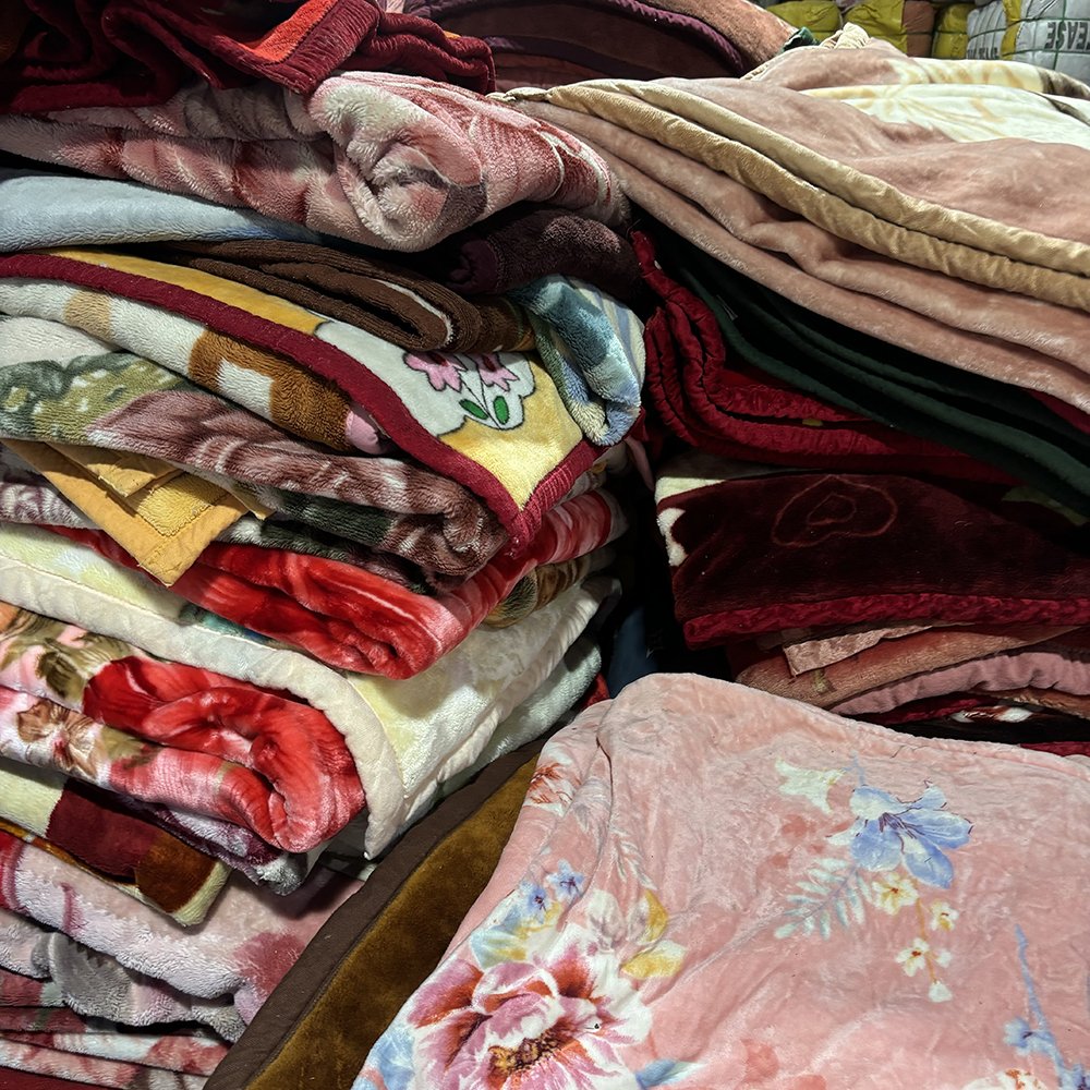 Wholesale Super Soft Korean Style Used Heavy Blanket Plush Soft Warm 2 Ply Print Bed Blanket Winter Second Hand Blanket