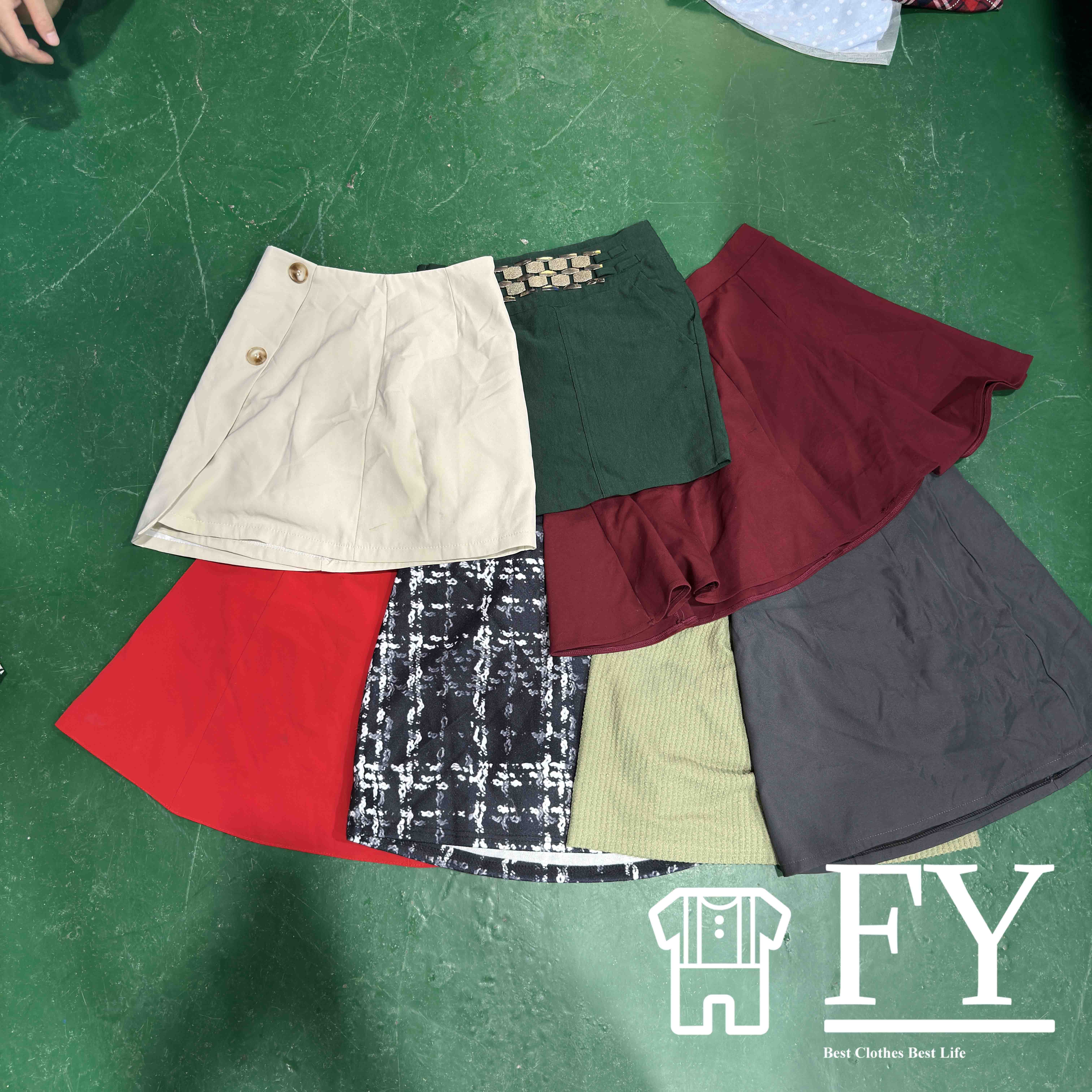 FengYang Second Hand Clothing in Bale Girl and Women Wear Mini Skirt Summer for Women Adults Bundle Colorful Mix Size