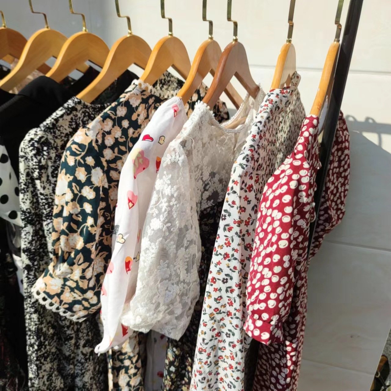 Ladies Silk Dress Italy Second Hand Clothes Wholesale Bale Used Clothes Korean Used Clothes Bales