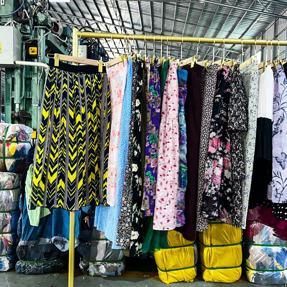 Summer Ladies Silk skirts women clothes Floral skirt ukay ukay bales used clothes second hand clothes for sale bale