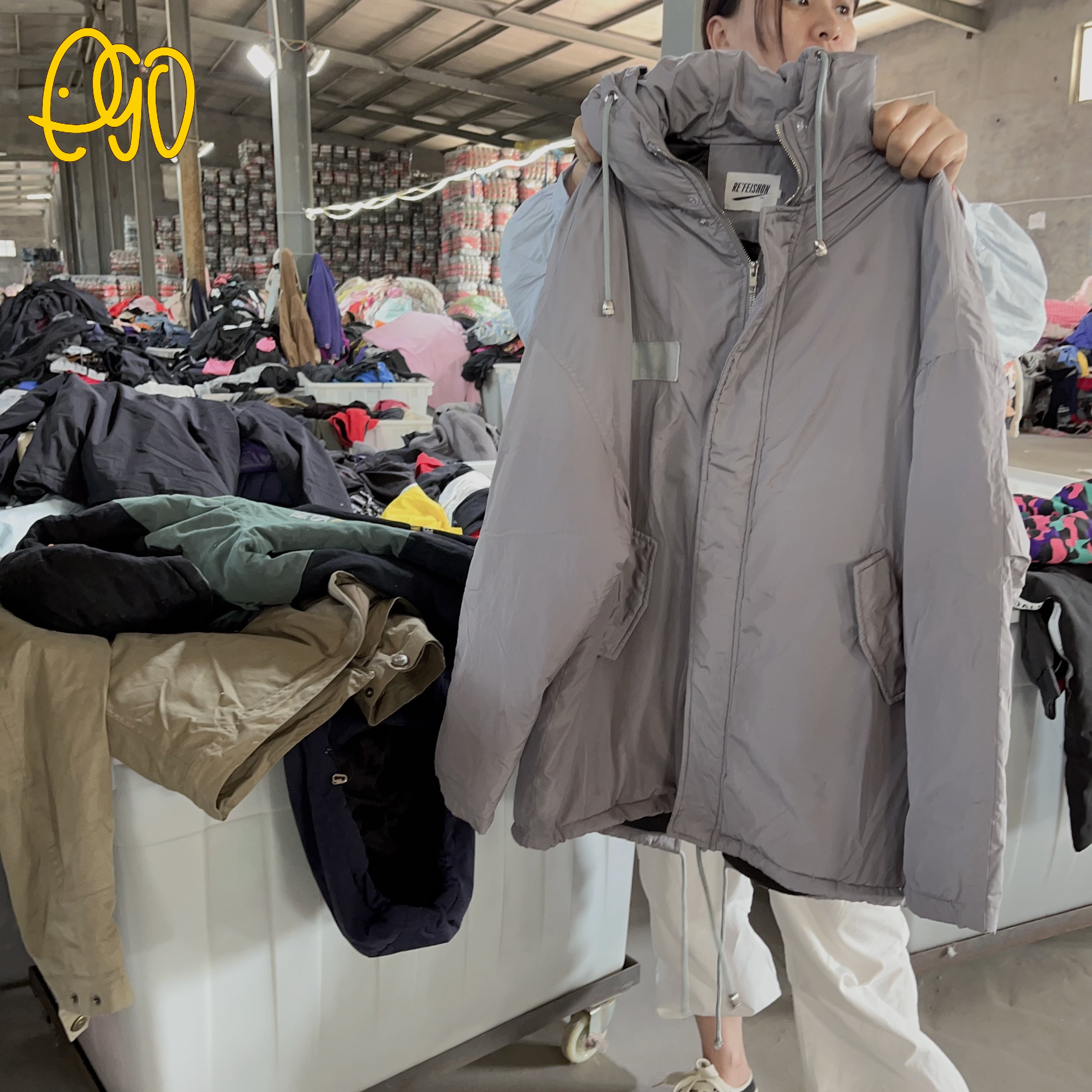 Branded Hooded Jacket Vintage Winter Clothing Thrift Clothes A Grade Used Winter Clothes For Bales