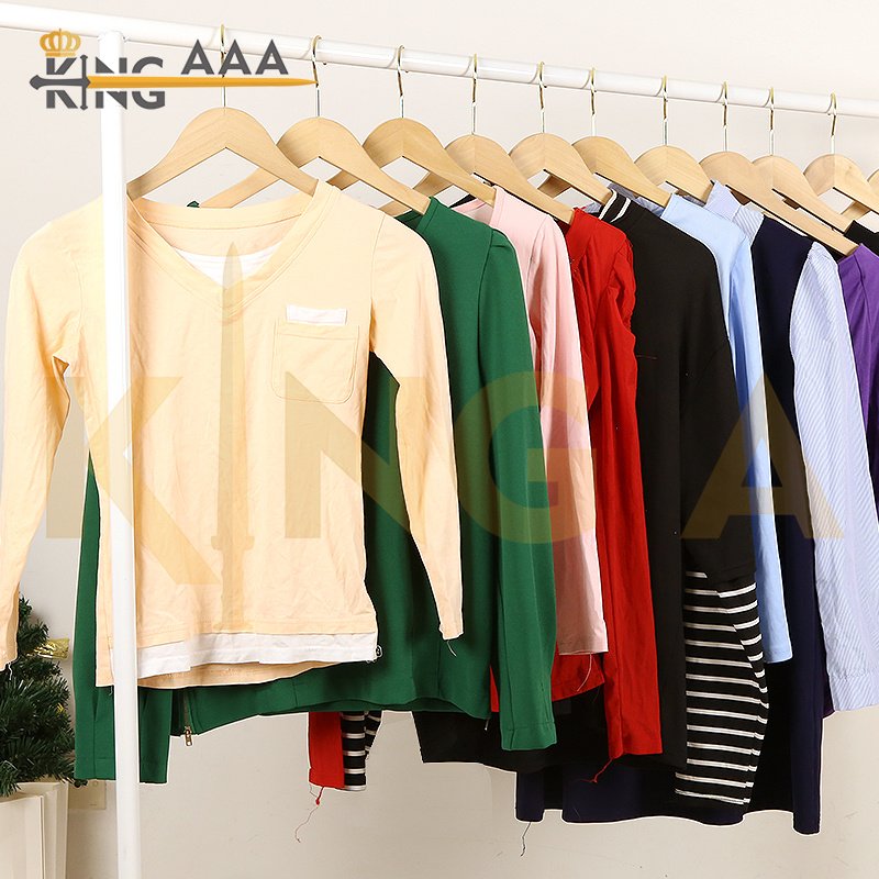 Factory Wholesale Thrift Ladies Bales Women Used Clothes Mixed T-shirt Long Second Hand Clothing Apparel Stock