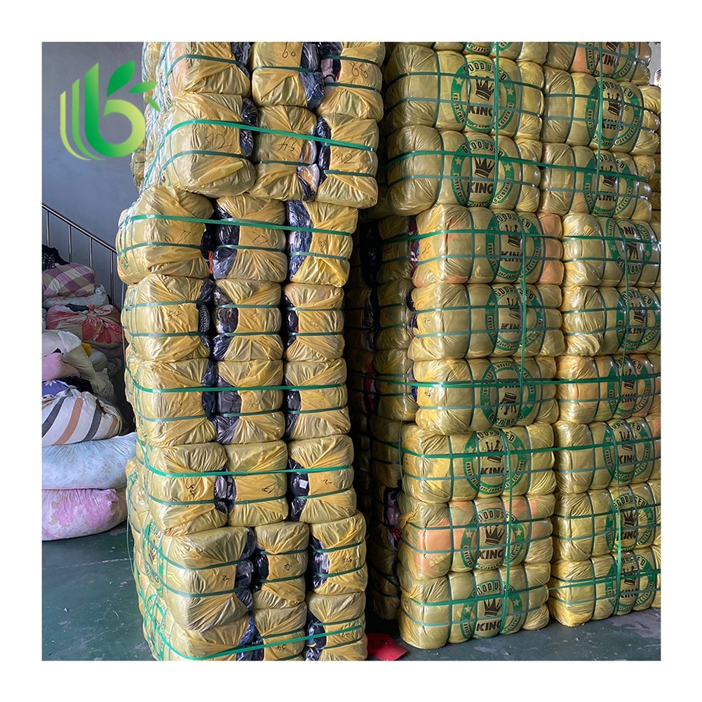 Brilliant Good Condition Mixed Bales Of Vintage Clothing, Sportsbra Mix Brallete A Ladies Sports Bra