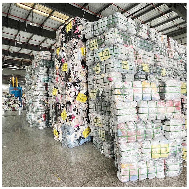 china factory direct supplier of bales mixed crop top summer casual cotton graphic crop top women used clothes