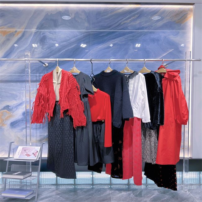 2022 new used fashion simple dress women's clothing tail goods wholesale