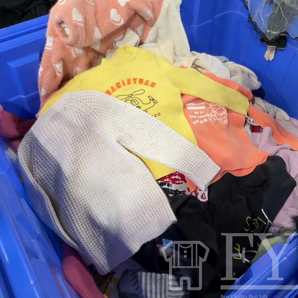 FengYang High-quality used clothing, bags, and sports shoes for adults and children available directly from the A-grade factory.