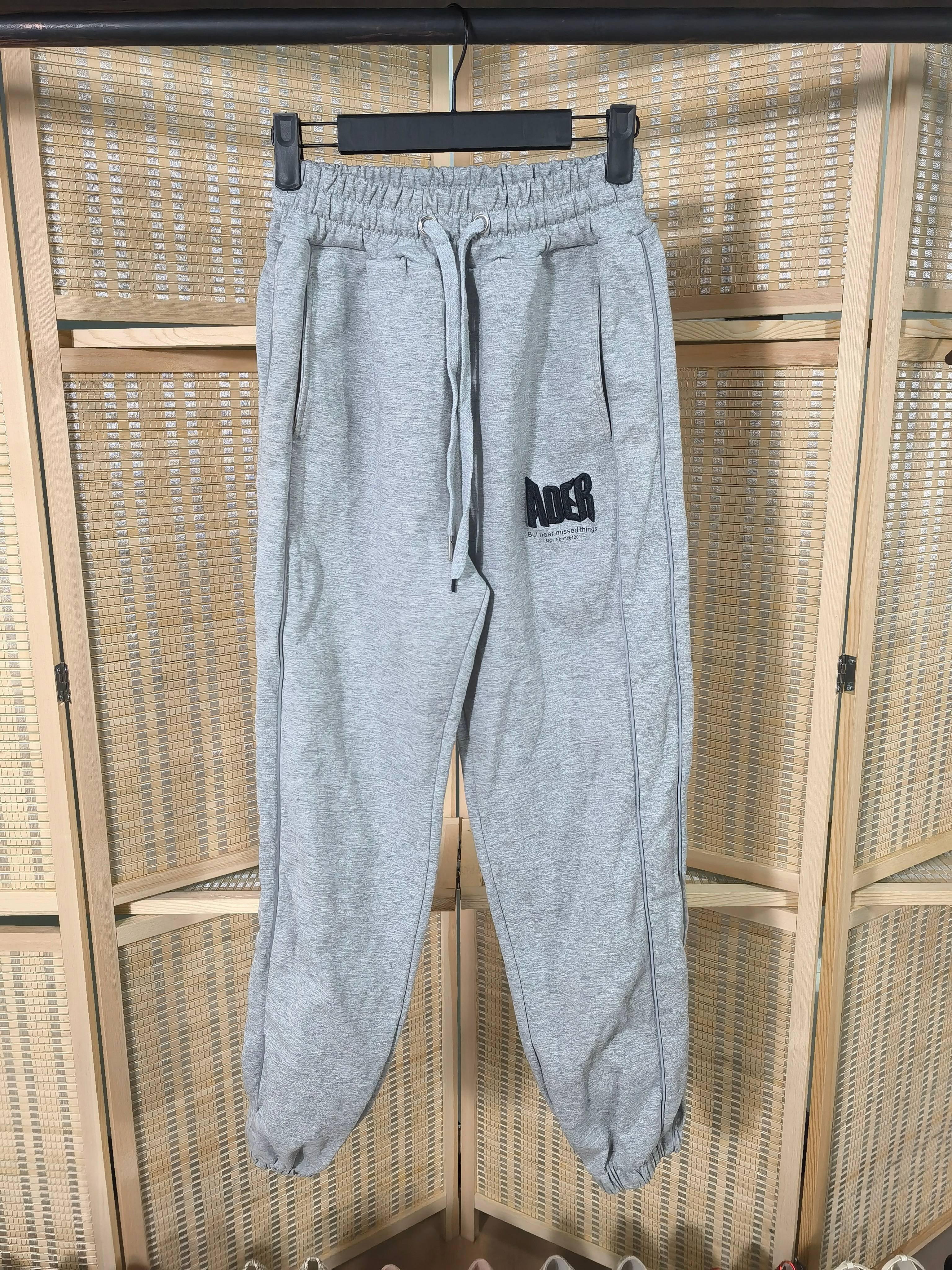 Wholesale High Quality Hot Selling Casual And Comfortable Thick Second Hand Sports Pants Used Clothes