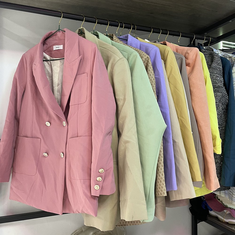 Quality wholesale used blazer bales cheap price ladies blazers trendy second hand suit women jacket used clothes