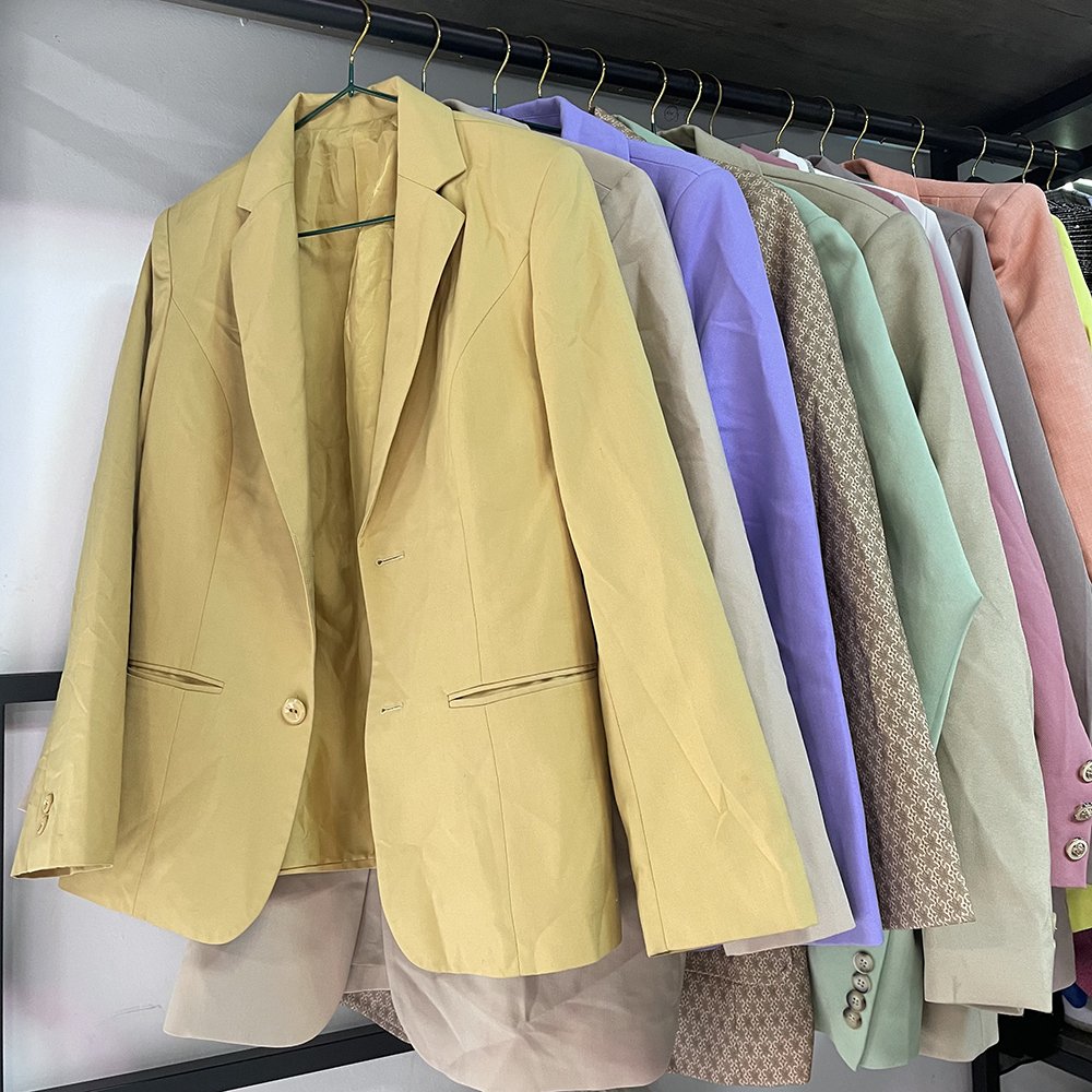 Quality wholesale used blazer bales cheap price ladies blazers trendy second hand suit women jacket used clothes