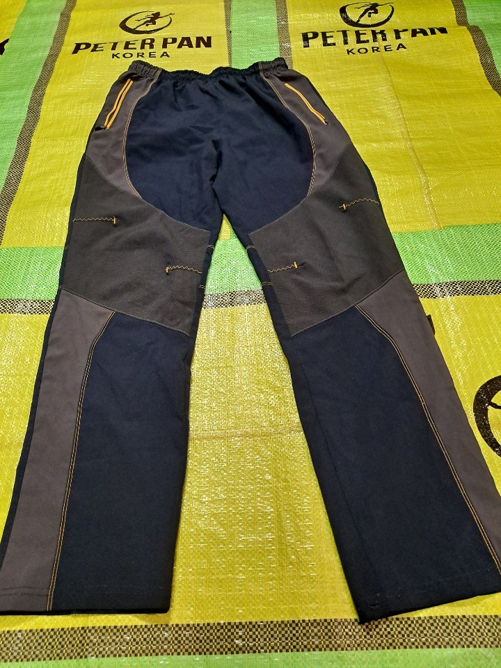 Used clothes(clothing) : Adult Outdoor Wear - Light(bale)