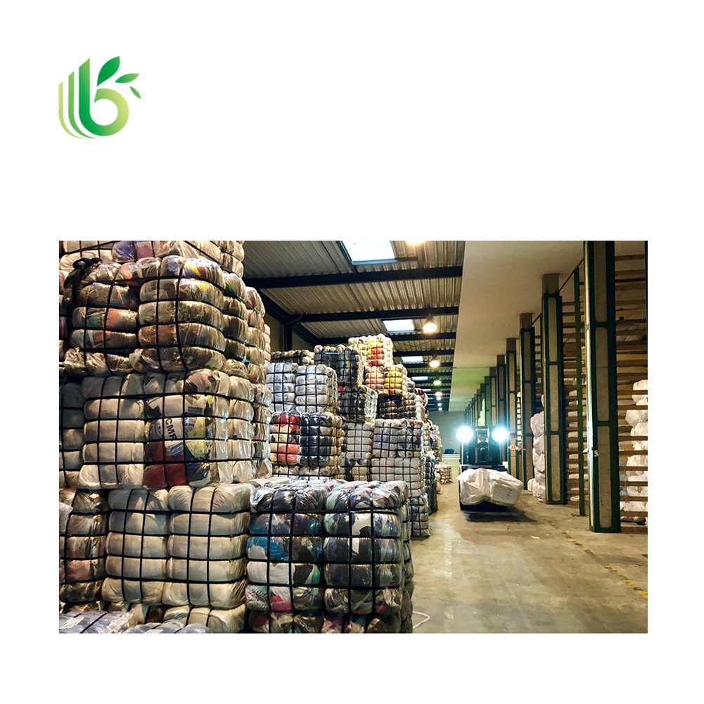 The Weight Of The Mixed Package Is From 45 Kg To 100 Kg, Hot Sell Import Used Clothes From Singapore