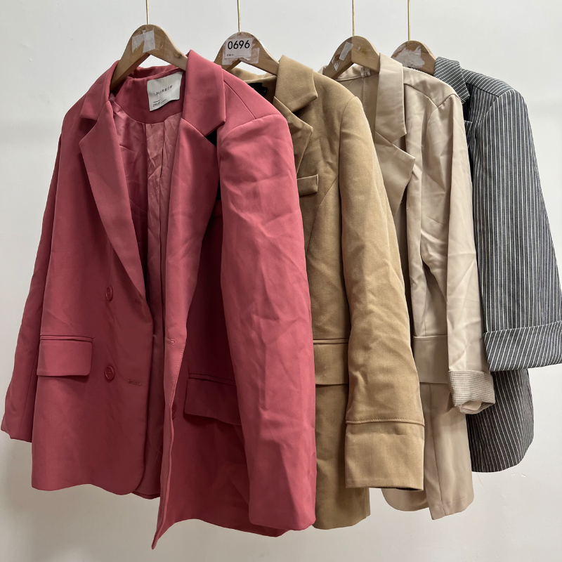 Fall Used Clothing For Women Ladies Winter Long Sleeve Used Coat 50kg 100kg Used Clothes Bales