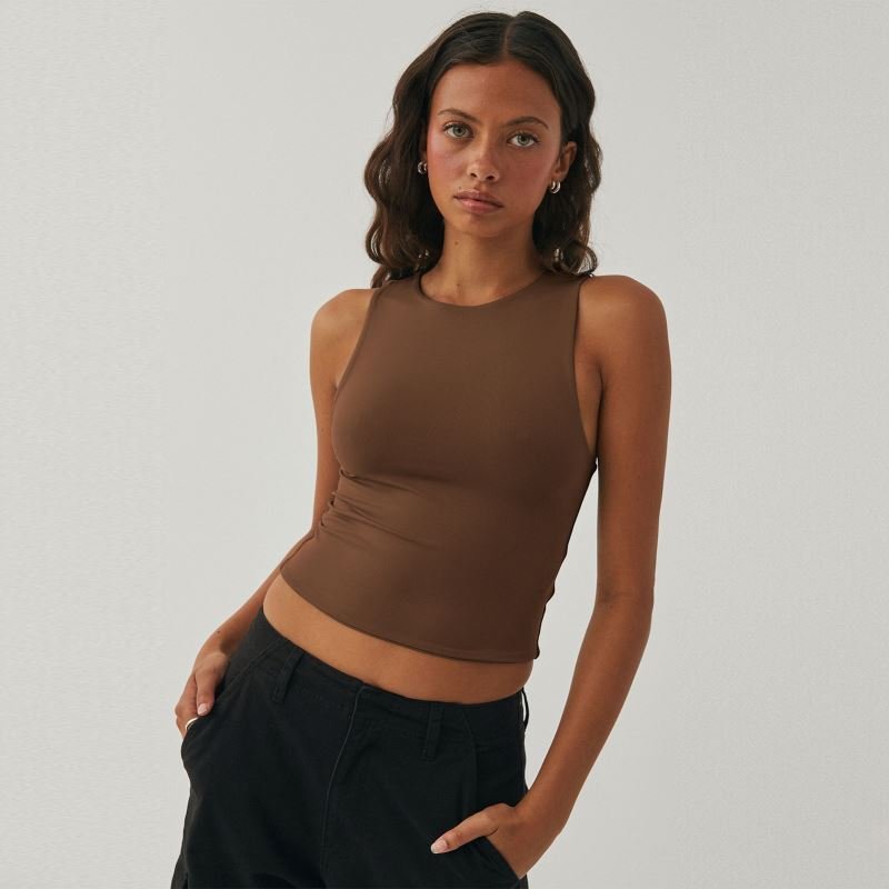 New fashion wholesale women's bulk clothing short skirts shirts tops dresses T-shirts mixed styles mixed shipments