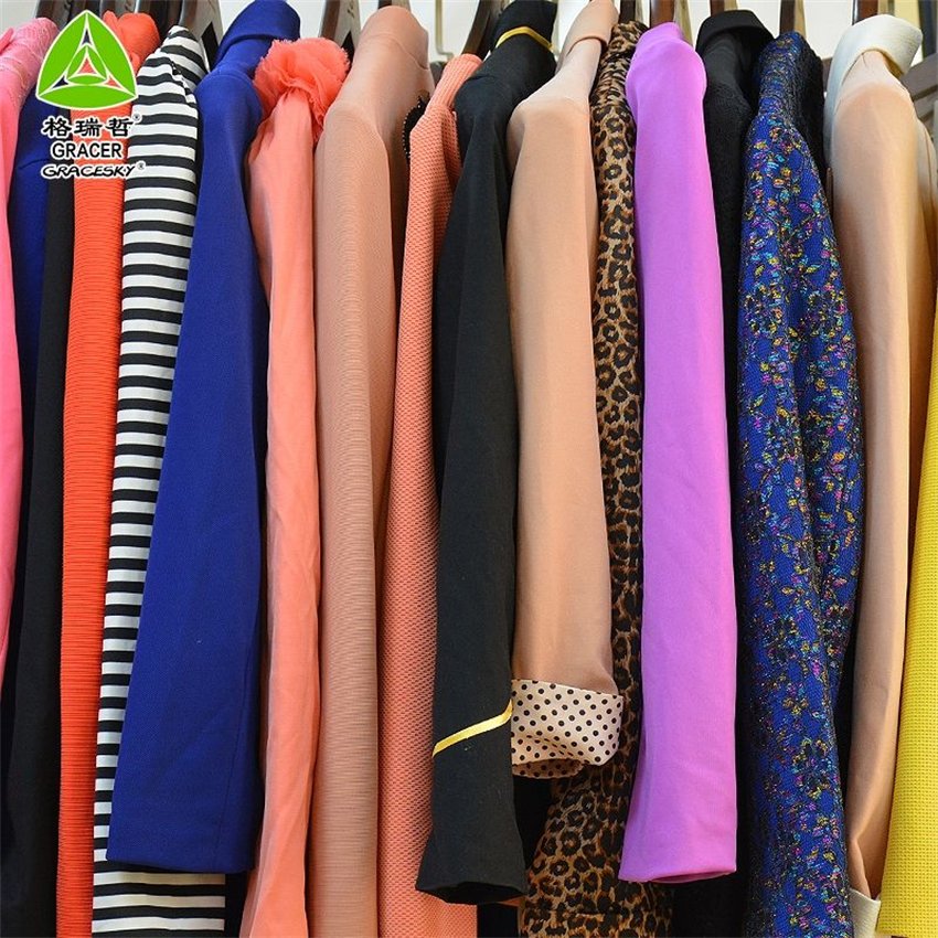 Stock Brand Used Apparel Bales Mix Style Women's Blazer Used Clothes Bales Korea Used Clothing 45Kg