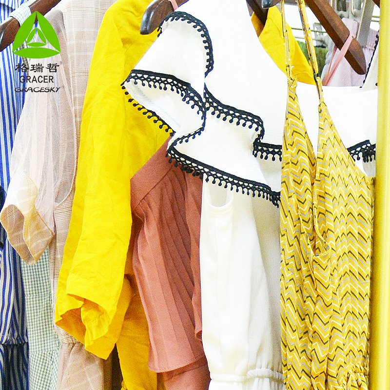 Factory Brand Clothing Korean Bales 100kgs Vip Dress Ukay Bundle Used Clothes