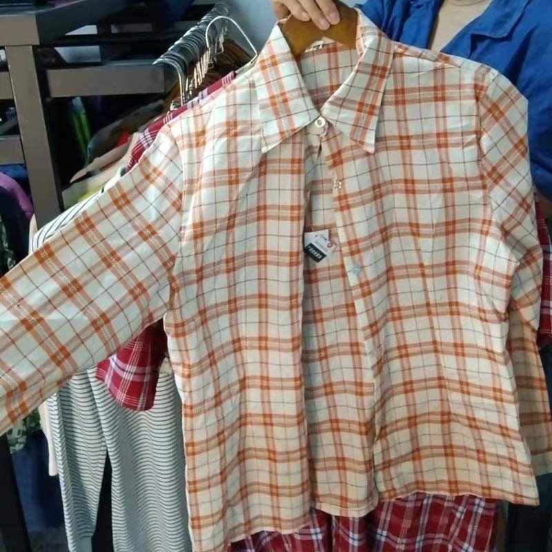 old clothes used clothes second hand short t-shirt for ladies at affordable price