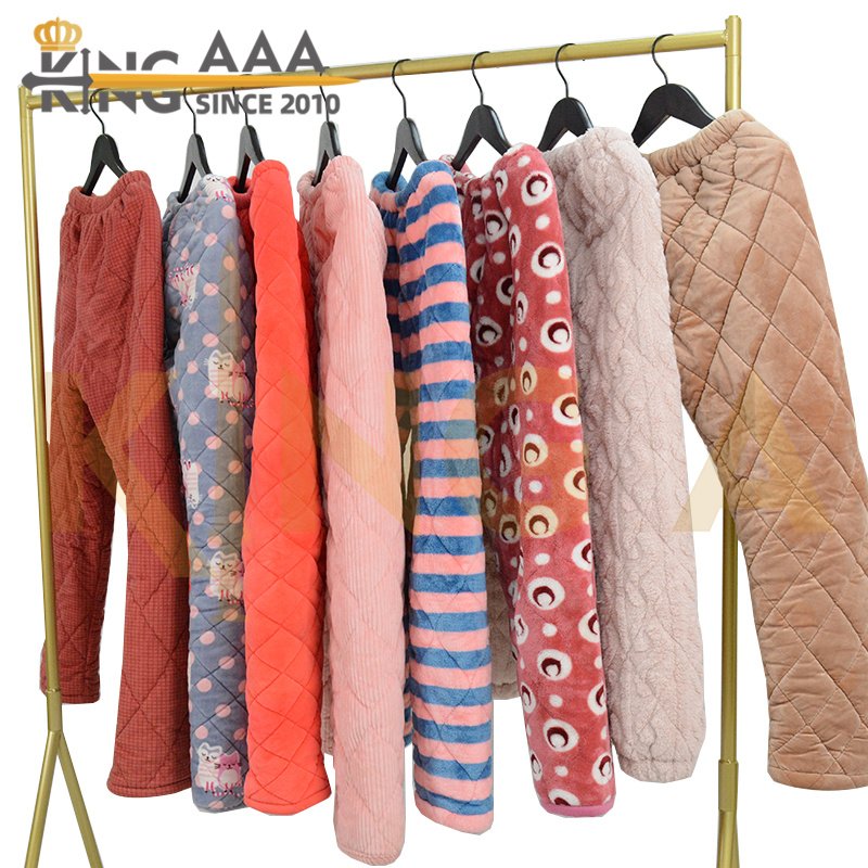 Wholesale Winter Coral Fleece Pajamas Women Warm Female Second Hand Clothing Used Pyjamas Pretty Sleepwear Bedroom Home in Bales