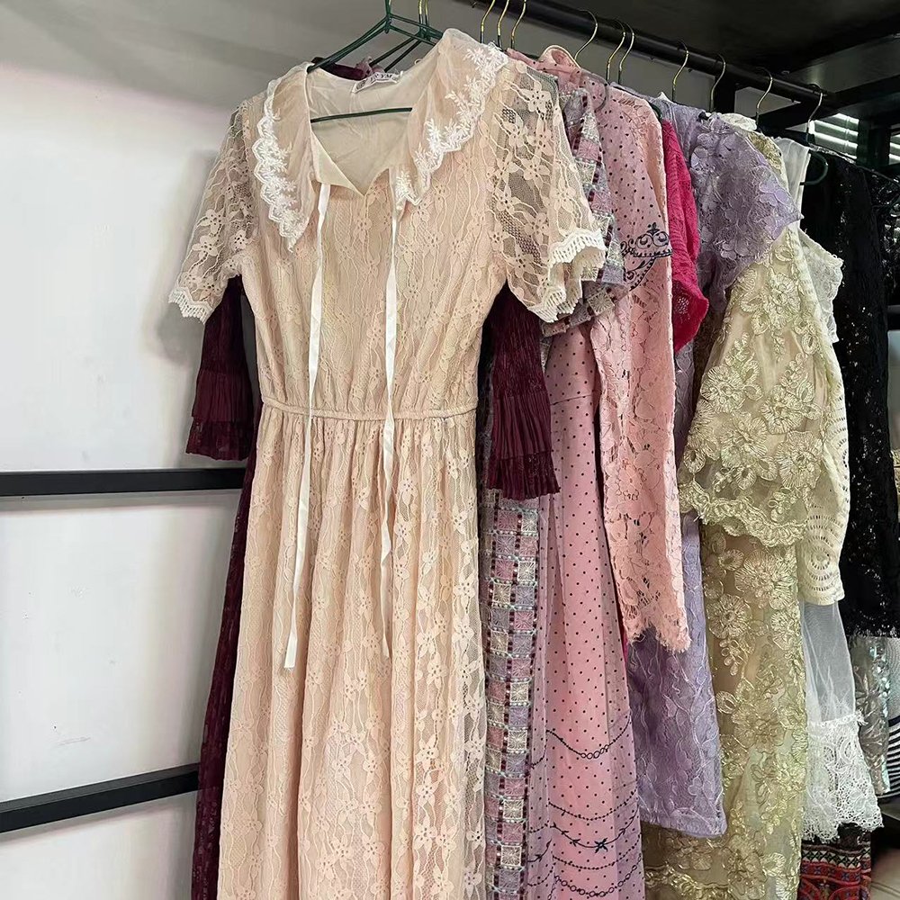 Wholesale of used Lace dress second-hand Lace dress used new style bales used clothing
