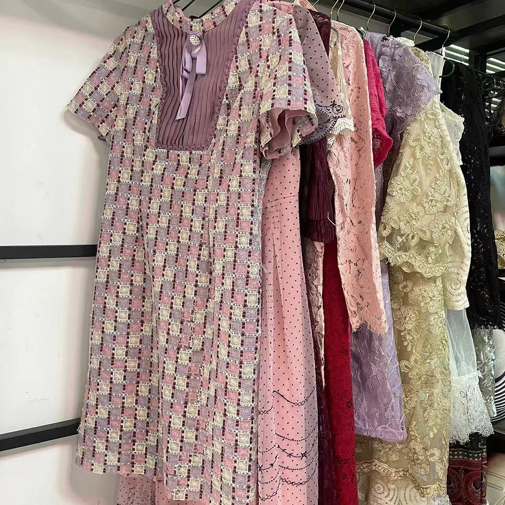 Wholesale of used Lace dress second-hand Lace dress used new style bales used clothing