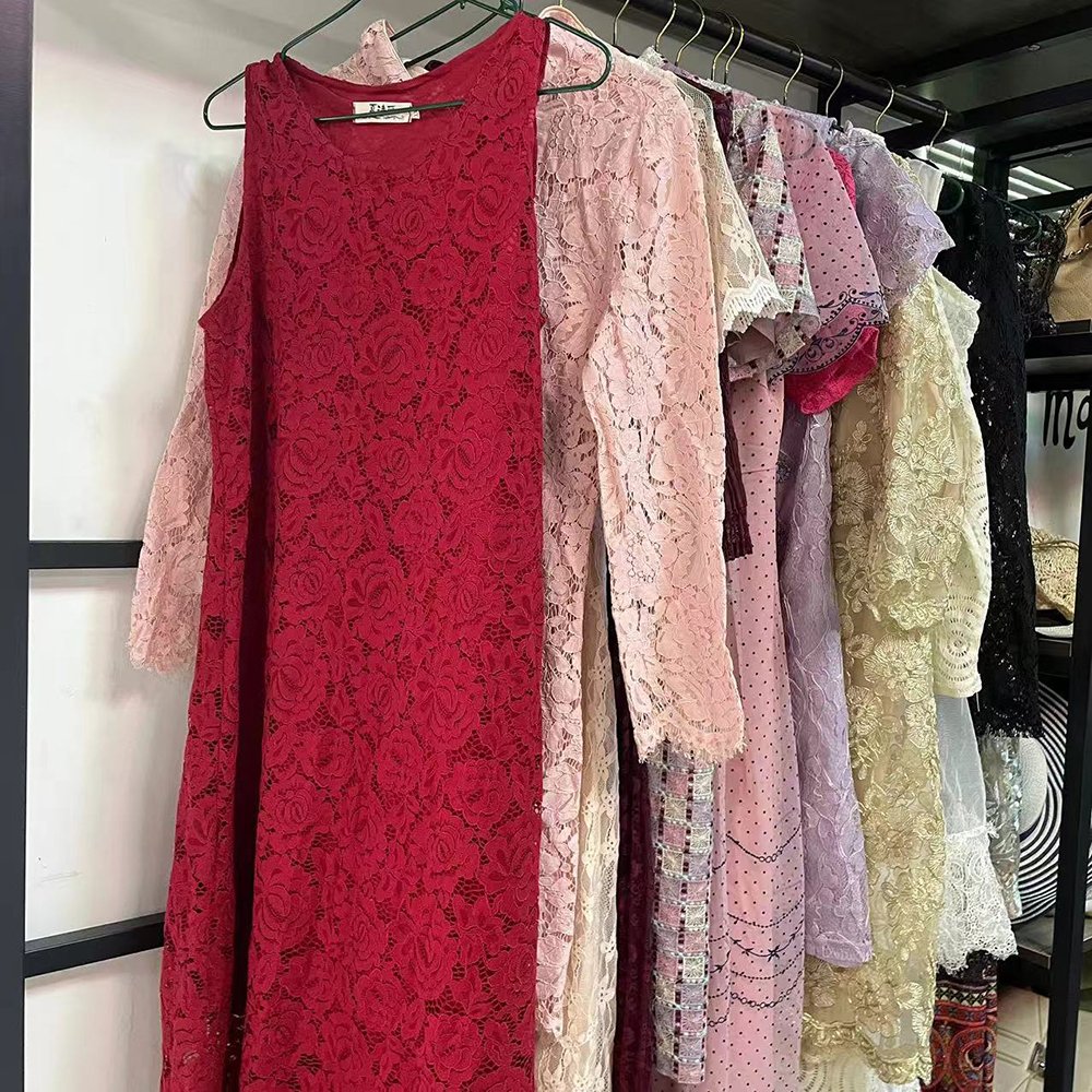Wholesale of used Lace dress second-hand Lace dress used new style bales used clothing