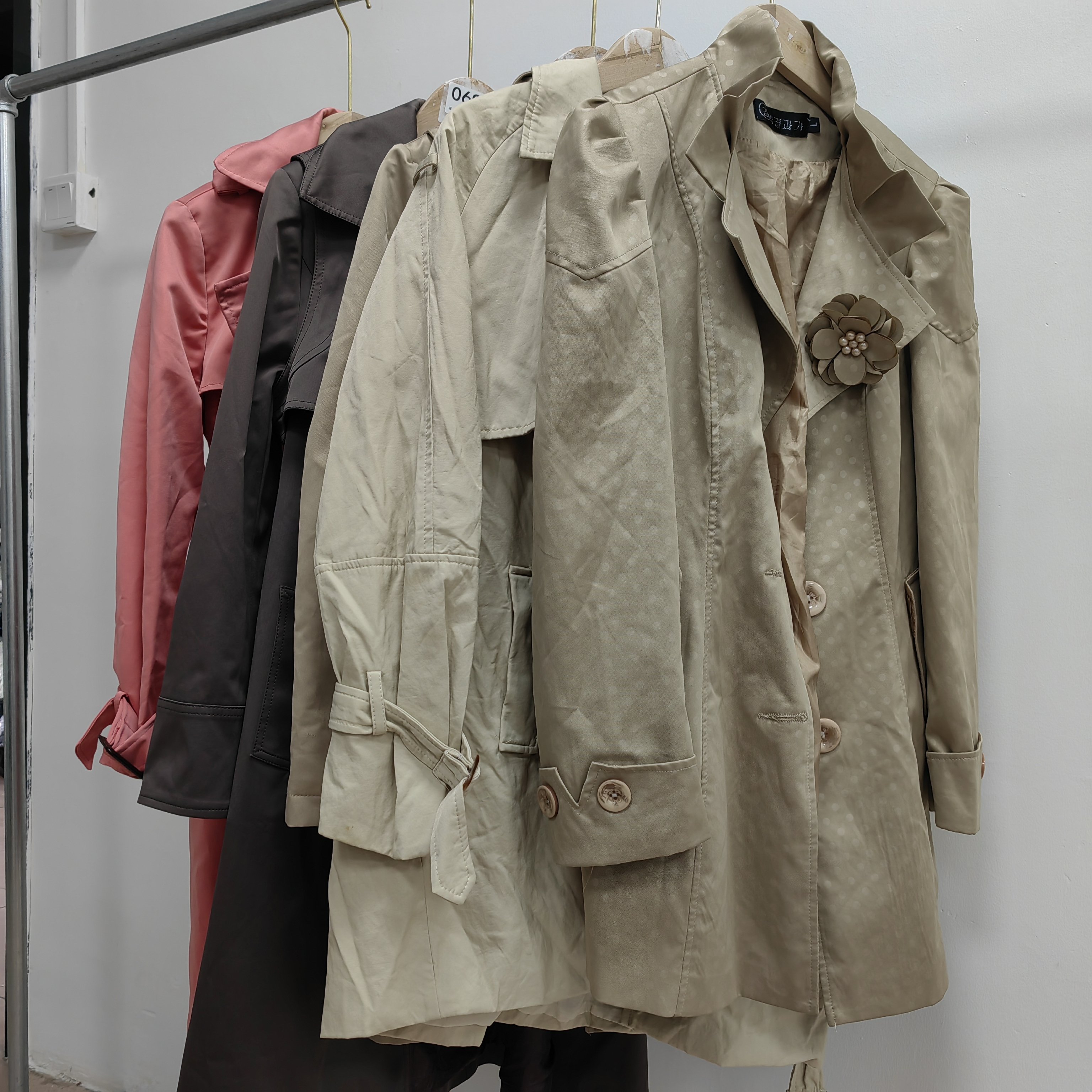 Wholesale Fashion Second Hand Overcoat Mid-length Plus Size Autumn Winter Outdoor Pu Jackets Leather Women's Coats Used Clothes
