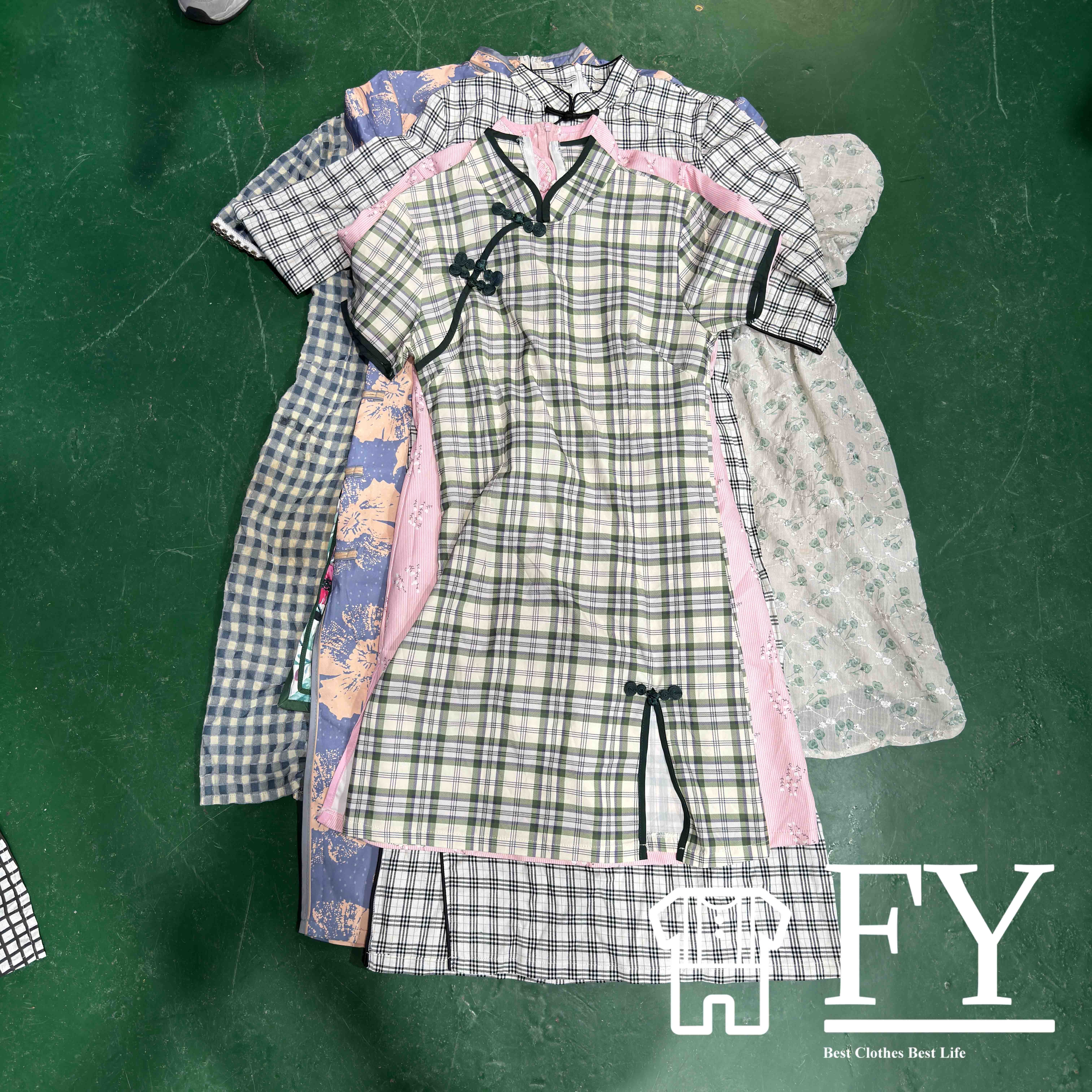 FengYang Used Bags Bales Second Hand Branded Bags Luxury Wholesale Used Bags Ladies cheongsam dress