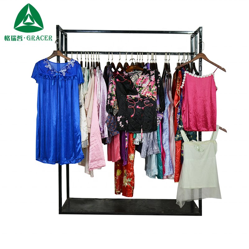 2020 Used clothes uk second hand used silk dress pajamas night clothes