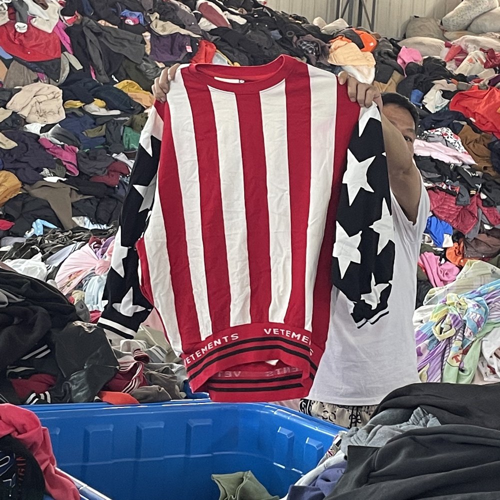 High Quality Mixed Used Clothing for Adults XL Size Pants Jackets and Tops in Cotton and Silk for All Seasons-Clean Condition