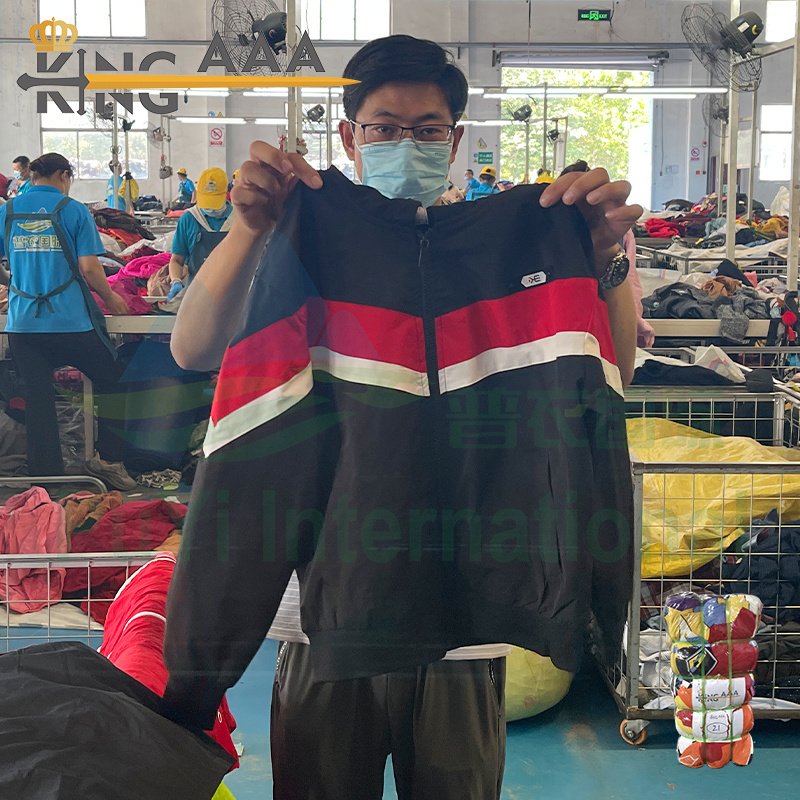 Premium Clothing Stock Packable Puffer Second Hand Jacket Branded Used Clothes Men's Jersey T-shirts Breathable Training Wear