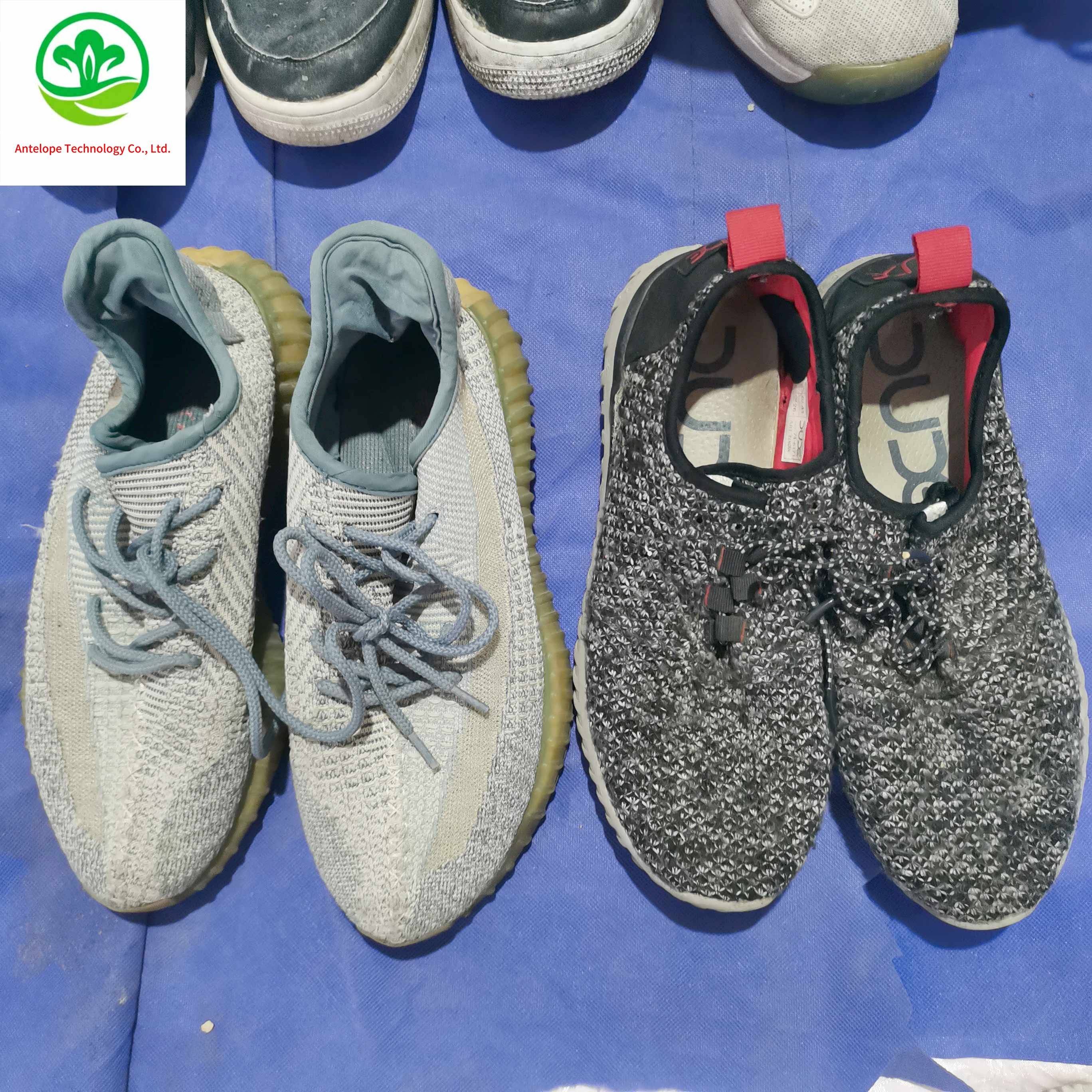 Comfortable and stylish used sneakers casual sports shoes for men low price mix sizes and colors casual shoes