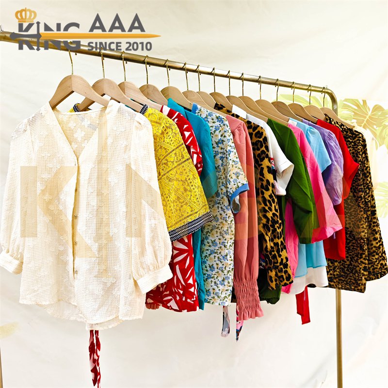 Wholesale Second Hand Clothes Ladies Blouse Crop Top Women Mixed Clothes Used Clothing Ukay Ukay Bales in Bulk Supplier