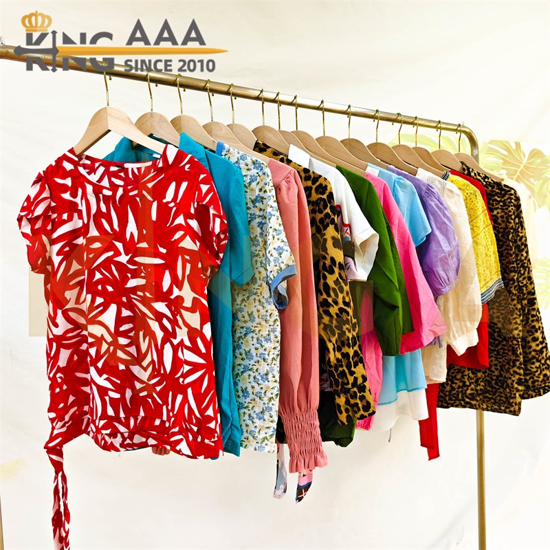 Wholesale Second Hand Clothes Ladies Blouse Crop Top Women Mixed Clothes Used Clothing Ukay Ukay Bales in Bulk Supplier