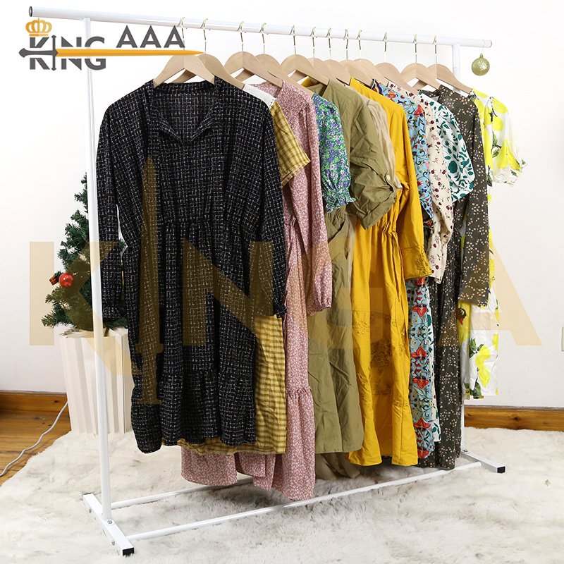 Wholesale Casual Silk Dress Summer Beach Wear Holiday Used Clothes Dresses Summer Second Hand Clothing Women Dress