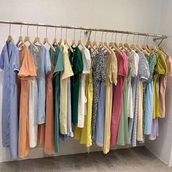 2024 Wholesale Apparel Manufacture Second Hand Clothing Mixed Bales Fashion Class A Korean Girls Casual Dress Used Clothes
