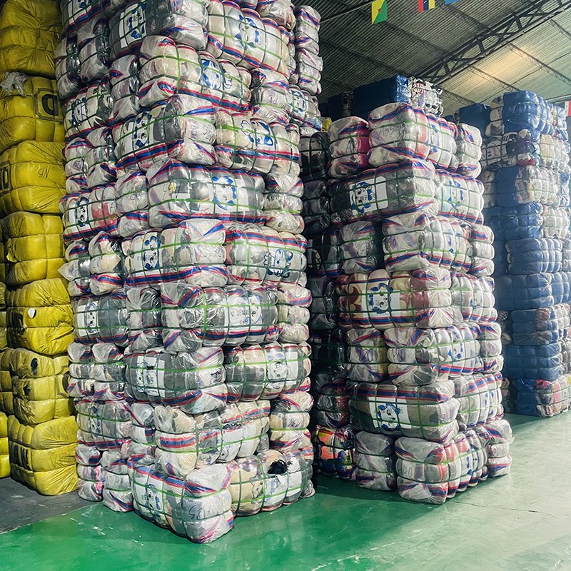 Wholesale Used Clothing 100kg Second Hand Clothes bales High quality Mixed Used Clothes For Men and woman