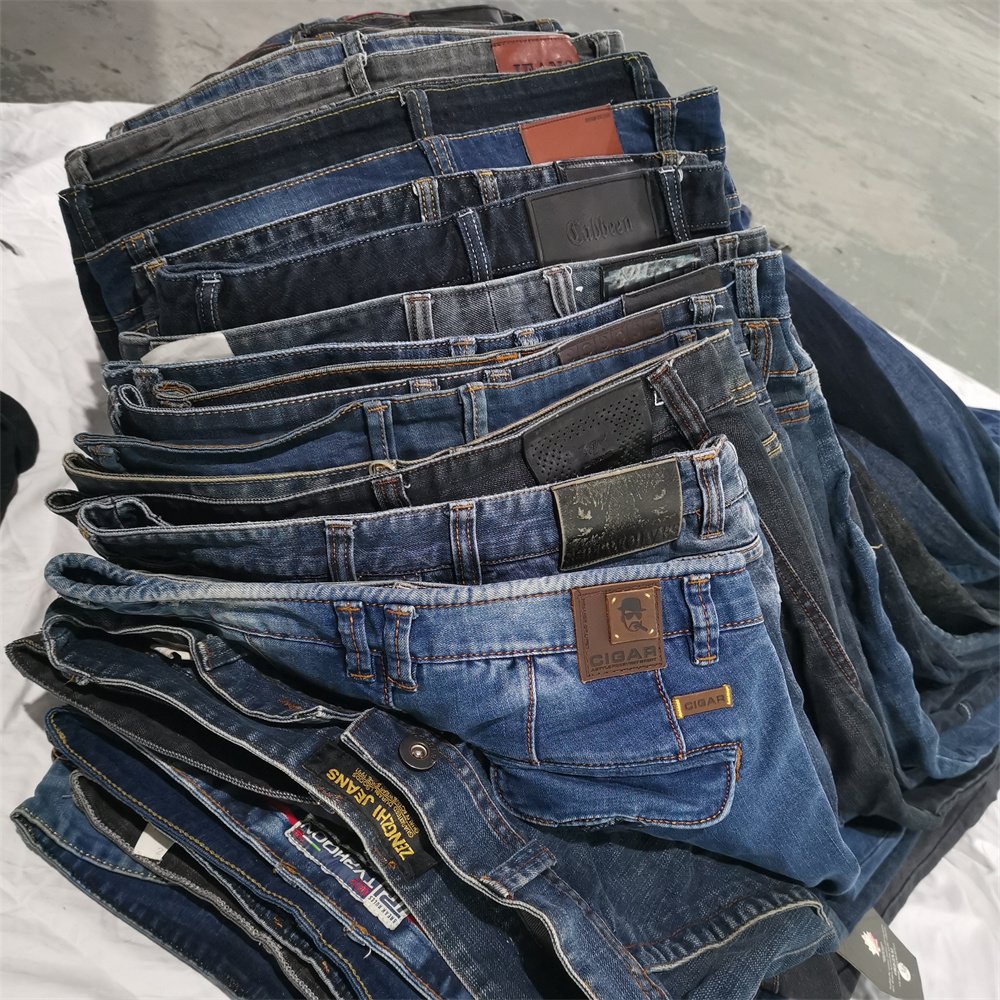 Vintage Branded Kids' Clothes Bulk Wholesale-Fast Shipping on Dresses Pants Jeans Jackets Tops T-Shirts in Bales