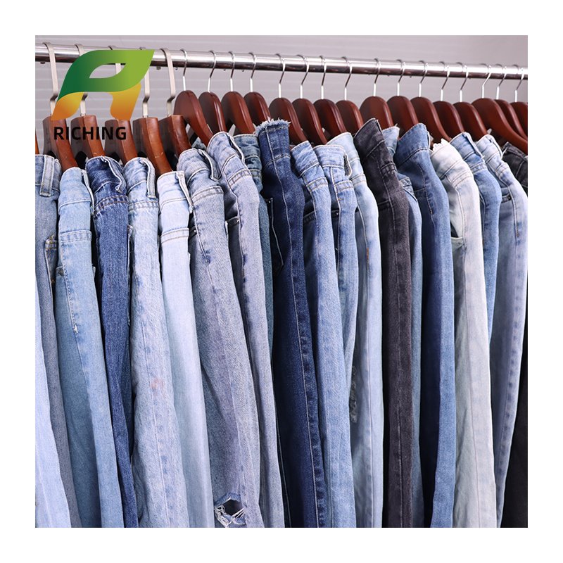 Sorting A Grade Crop Tops In Bales Uk Used Clothes Jeans Trousers For Men