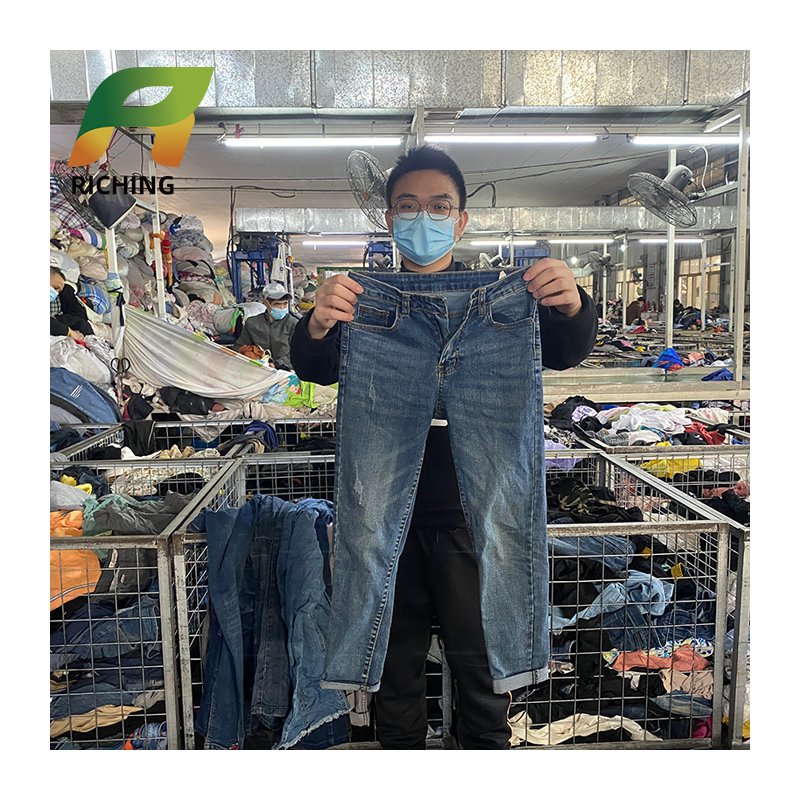 Sorting A Grade Crop Tops In Bales Uk Used Clothes Jeans Trousers For Men