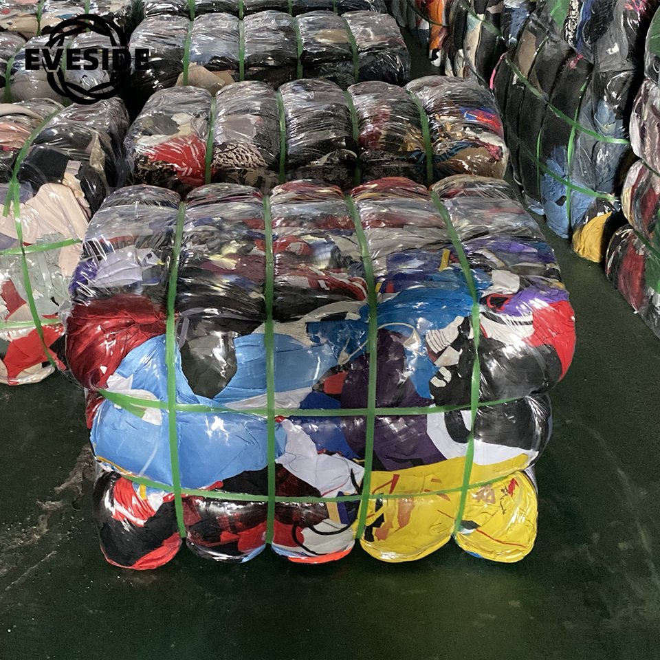 Factory wholesale A Grade Used Clothes Bale Second Hand Clothes Women And Men And Children Winter Used Clothes