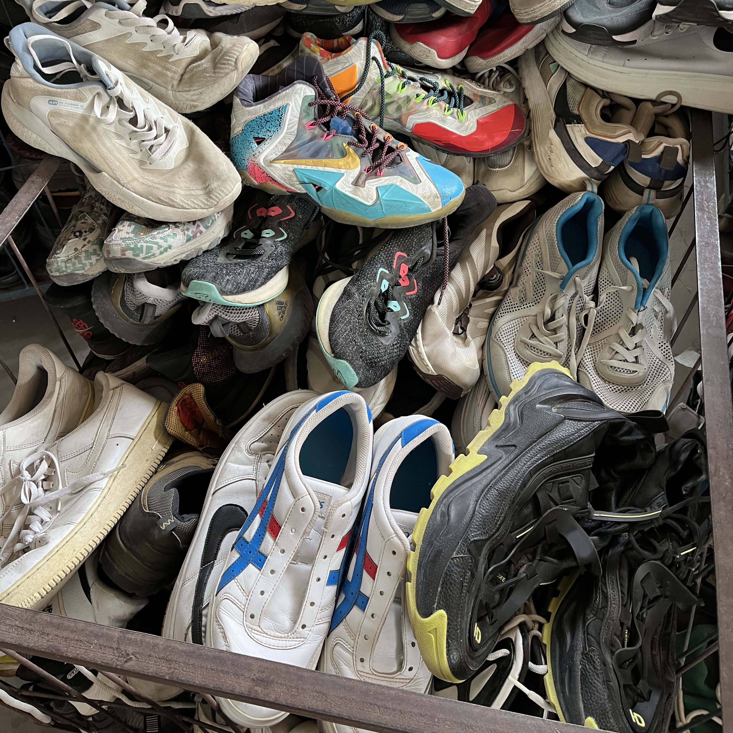 Cheap Used Shoes China Wholesale Top Grade Quality Mixed Sizes Second Hand Sport Sneakers Shoes For Men And Women For Africa