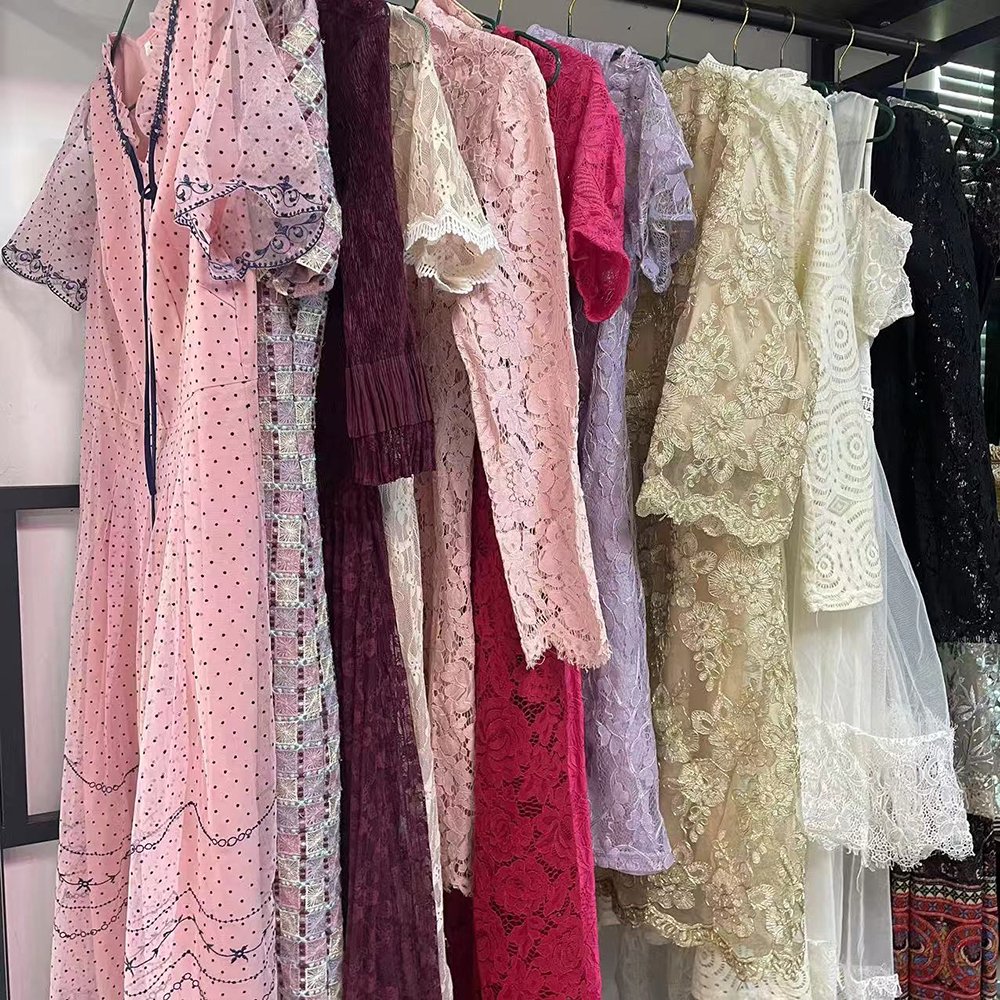Wholesale stock high quality spring summer lace used dress women's cut label used dress stock wholesale