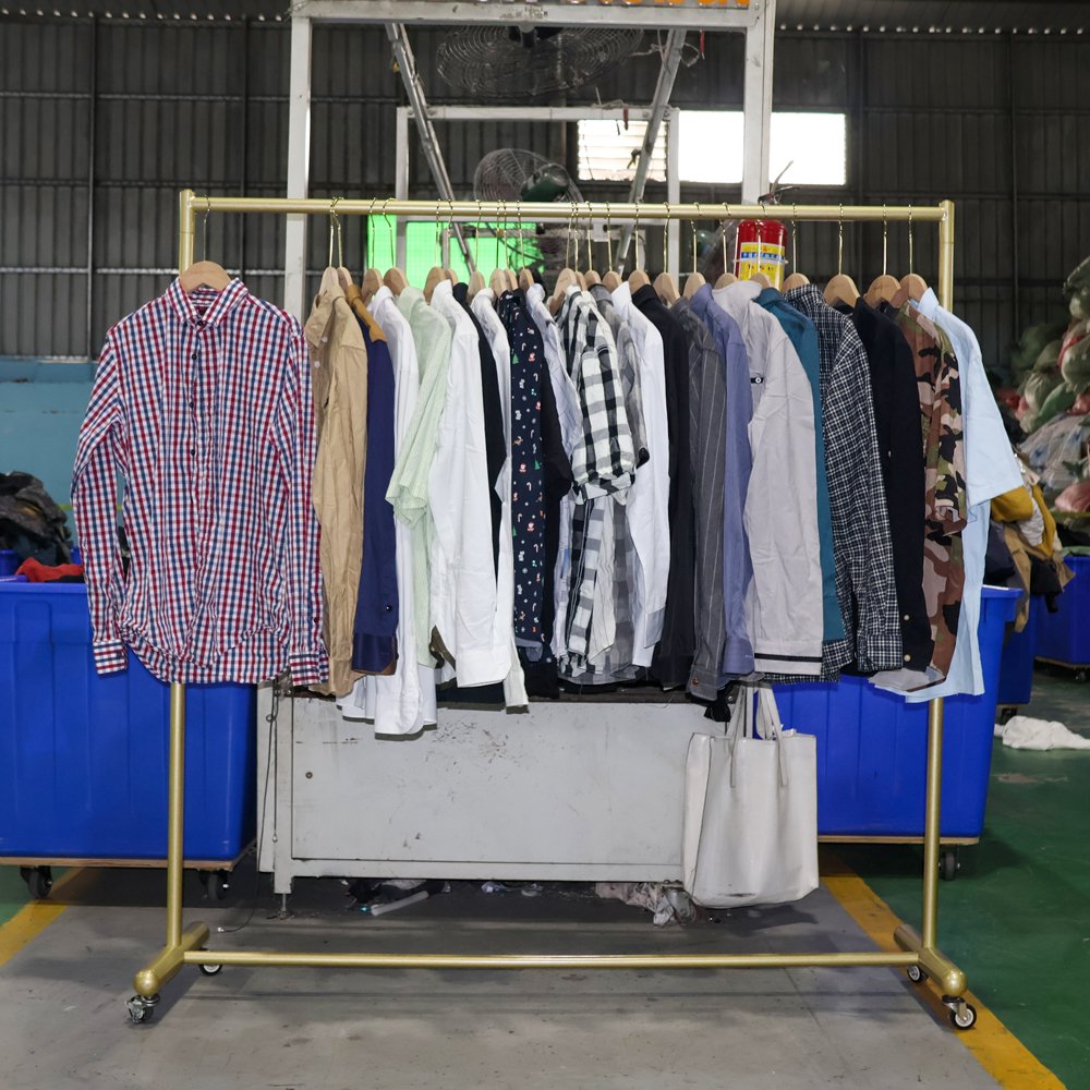 Hot Sale Premium Vintage Men Shirt Cotton Second Hand Summer Top Ukay Bale Trendy Used Clothes for Adults
