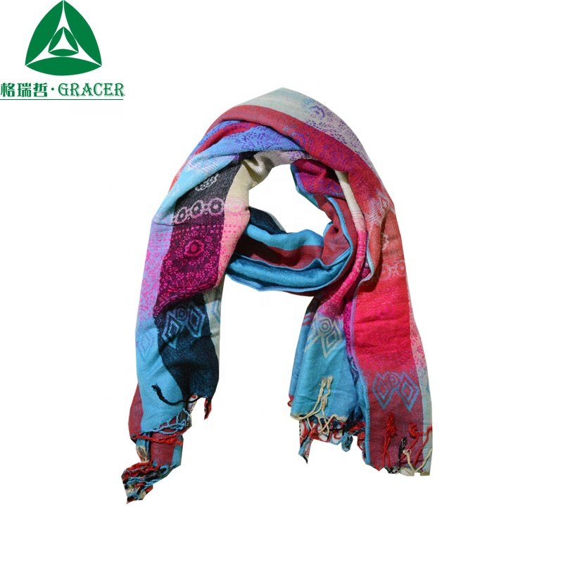 Young ladies woolen scarf 45kg bale used clothing second hand clothing