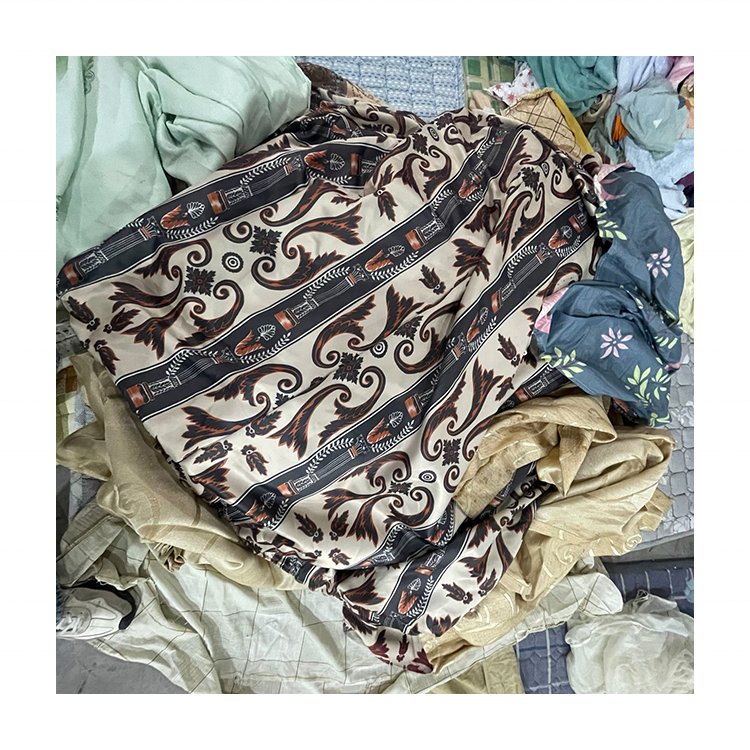 Stock of used clothes second hand cotton materials thrift preloved curtains in bales bulk